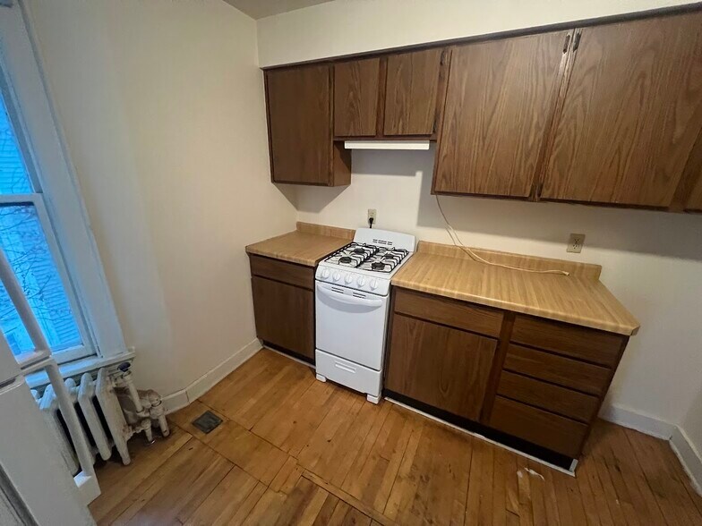 Building Photo - 221 N Livingston St