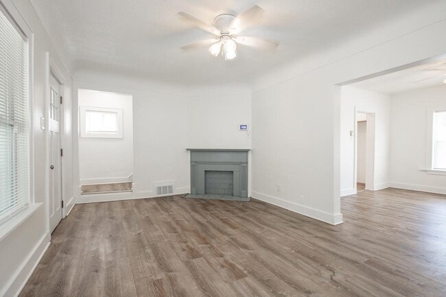 Building Photo - 1224 E 175th St