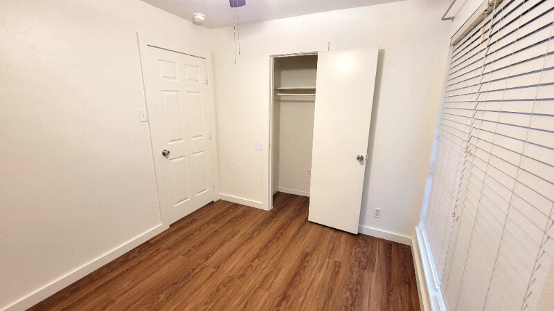 Building Photo - 2100 Hill Top Ct