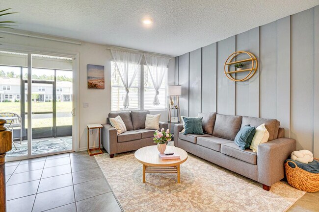 Building Photo - 134 Redbud Rd