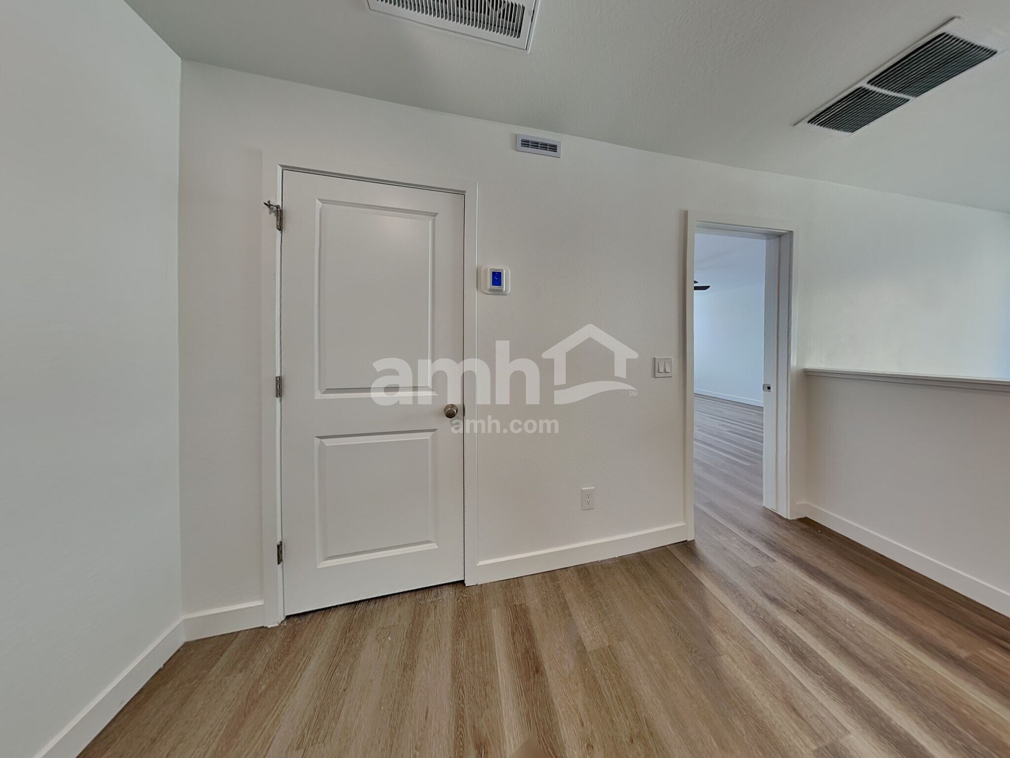 Building Photo - 20177 W Thomas Rd