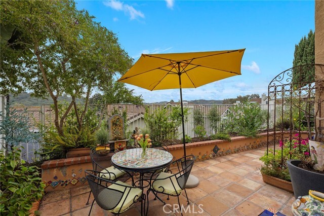 Building Photo - 21 Encinitas Ct