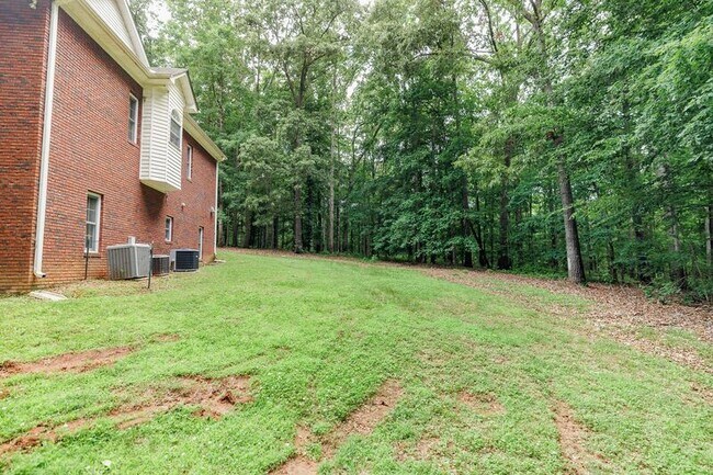 Building Photo - 580 Wolf Creek Trail