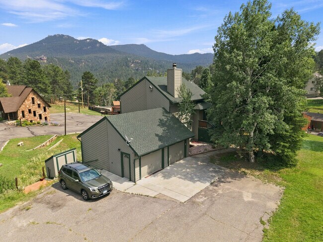 Building Photo - 28248 Harebell Ln