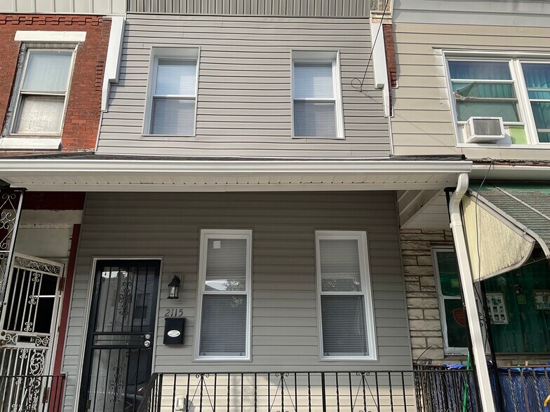 Building Photo - 2115 S 67th St