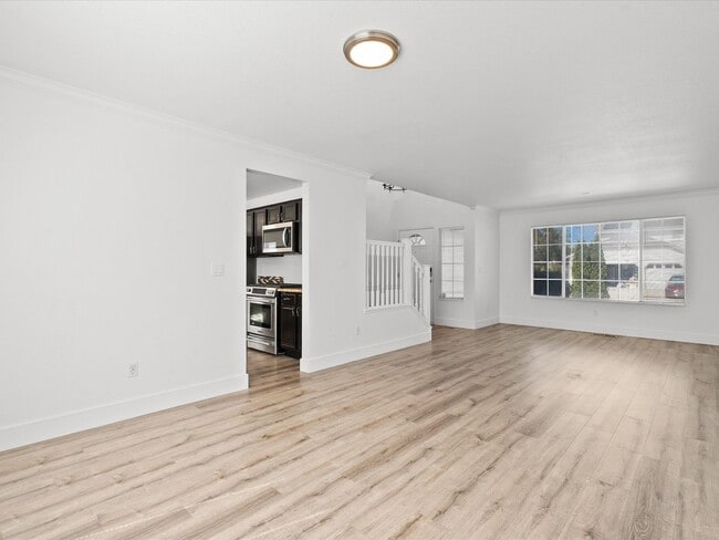 Building Photo - Newly Renovated 4 Bedroom Home with Gorgeo...