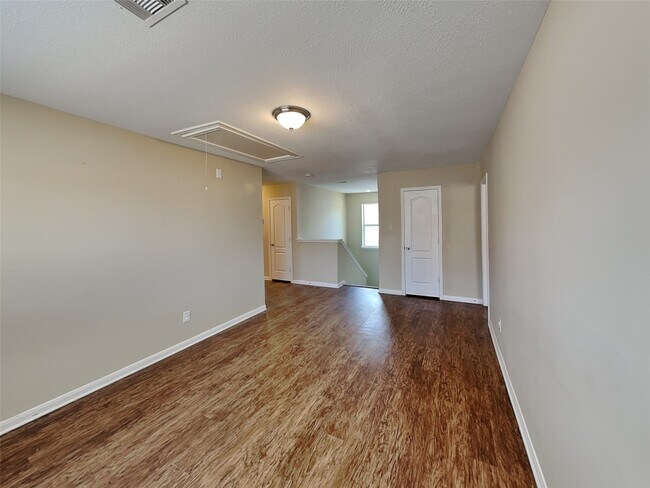 Building Photo - 18219 Rexine Ln