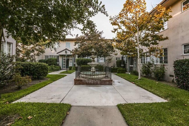 Building Photo - 1.0 bedroom in Pasadena California 91106