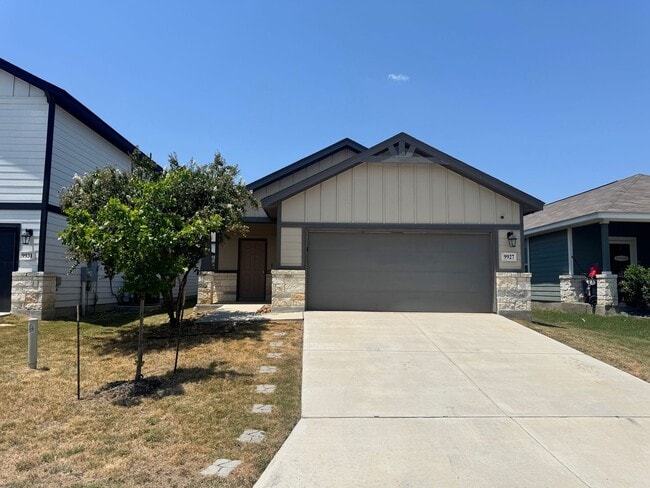 Primary Photo - Move-In Ready Modern 4-Bedroom 2 Bath Home...