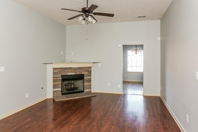 Building Photo - 8852 Campaldino Ave