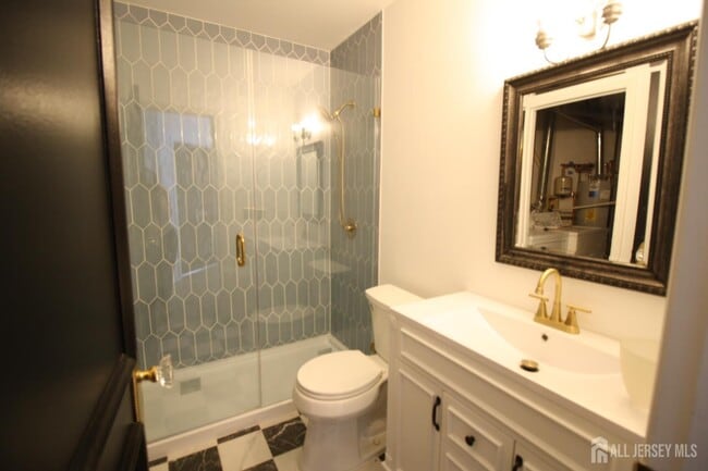 Building Photo - 3011 Cypress Ct