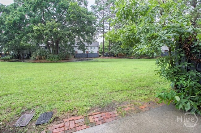 Building Photo - 34 Knollwood Cir