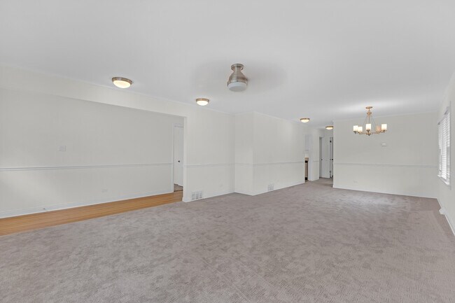 Building Photo - 5018 Dobson St