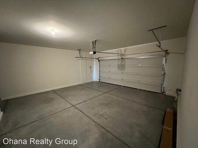 Building Photo - 4 br, 2.5 bath House - 10072 Spelter Street