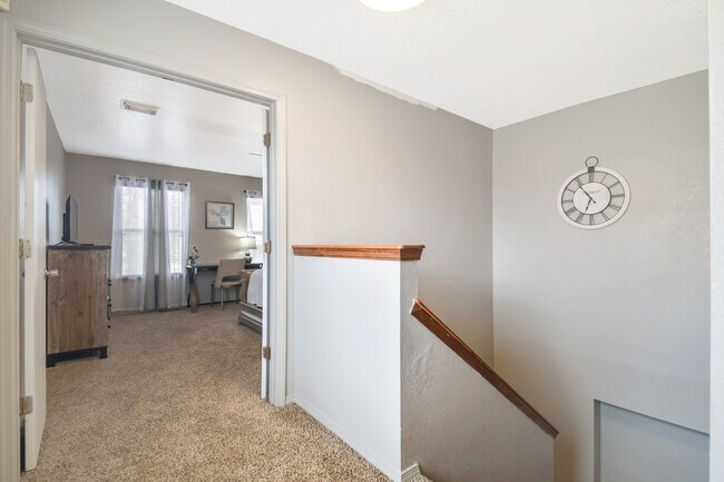 Building Photo - 6937 El Cajon Ct NW