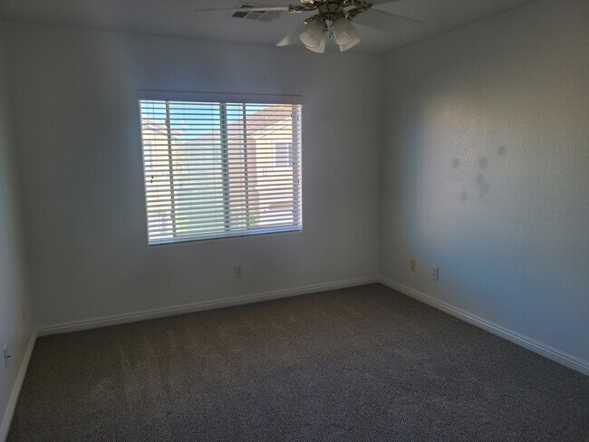 Building Photo - 4817 Straight Flush Dr