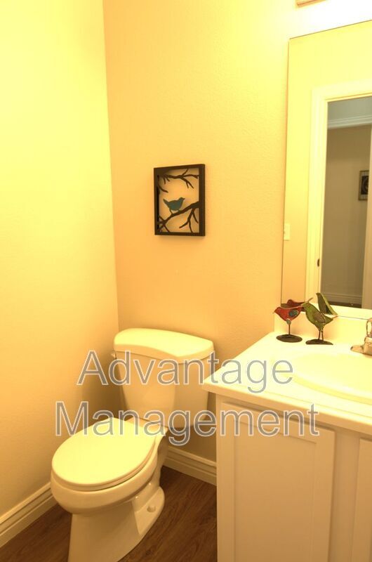 Building Photo - 4044 S Lake Vista Dr