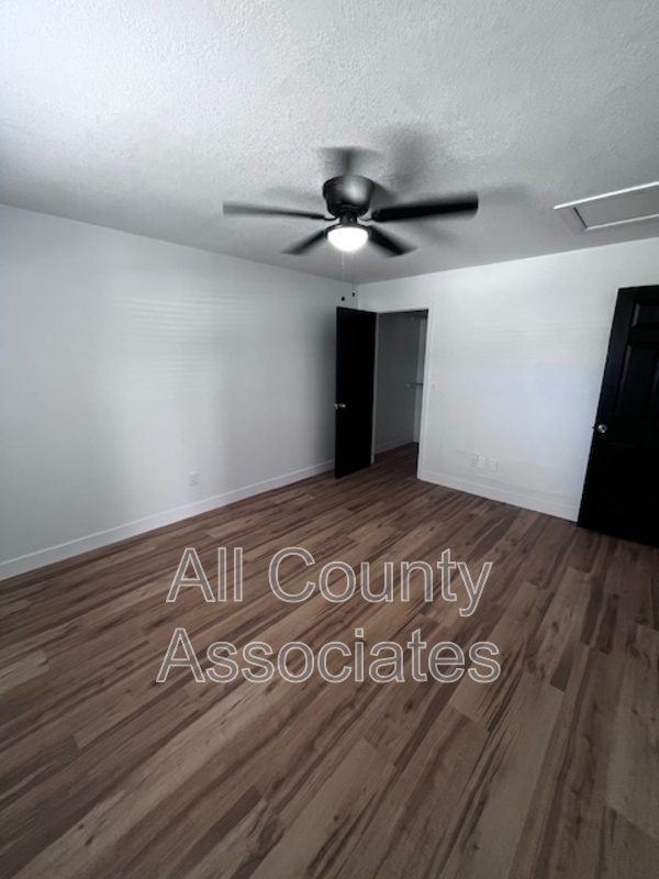 Building Photo - 2273 Norman Dr
