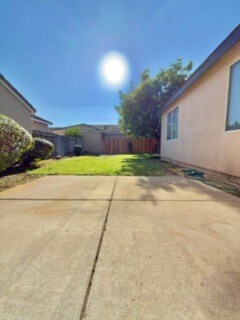 Building Photo - 9391 Bennoel Way