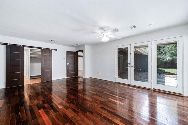 Building Photo - 6825 Bellgreen Dr
