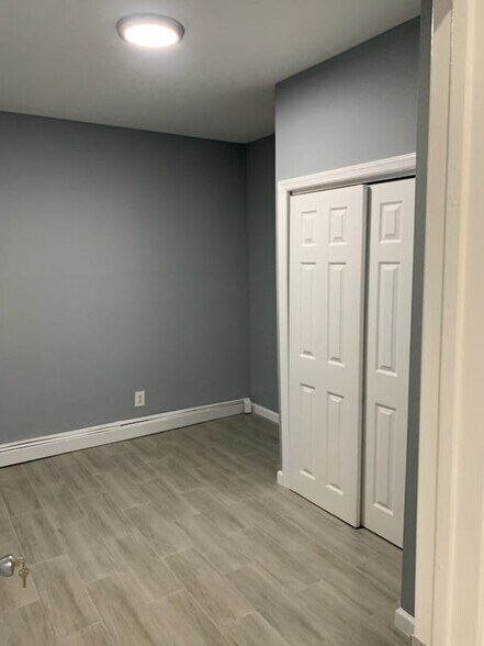 Building Photo - 385 Highland Ave