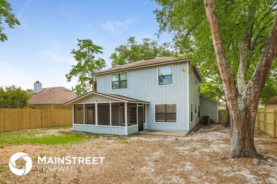 Building Photo - 7981 Copperfield Cir N