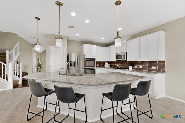 Building Photo - 429 Sheepshank Dr