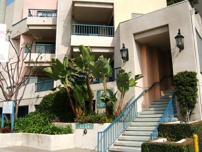 Building Photo - 1174 Amherst Ave