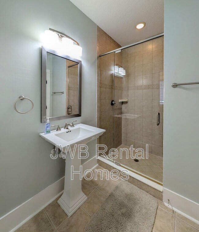 Building Photo - 361 Ahern St