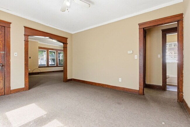 Building Photo - 13615 Earlwood Rd
