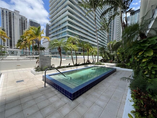 Building Photo - 79 SW 12th St