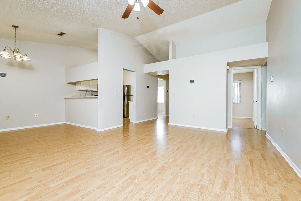 Building Photo - 1310 Coolmont Dr