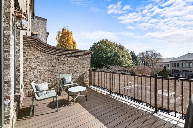 Building Photo - 3611 Habersham Rd NW