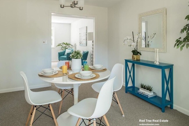 Building Photo - 35 Cottage St