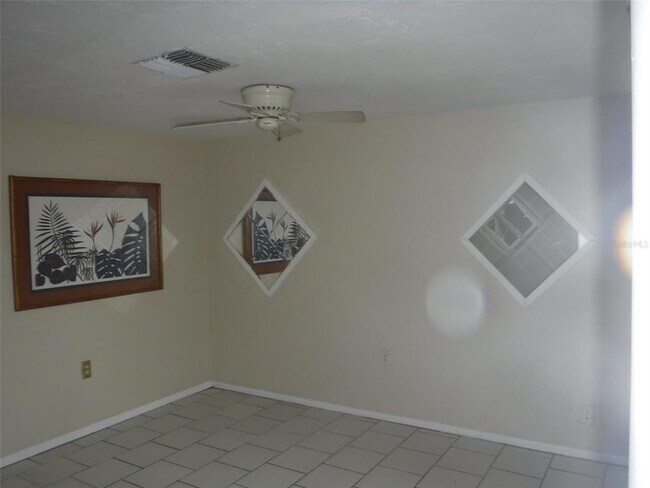 Building Photo - 5015 Allner St