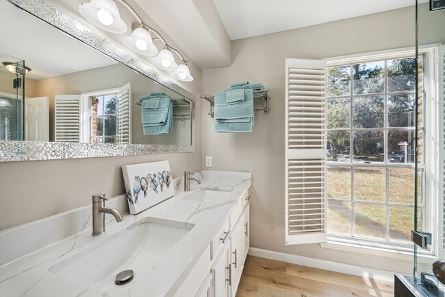 Building Photo - 1502 Big Horn Dr