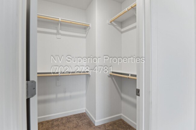 Building Photo - NW! 3 Bedroom Townhouse!! Gated!! Parks!! All Tile Floors Downstairs!! 2 Car Garage!!!