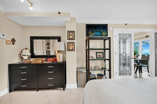 Building Photo - 3301 S Ocean Blvd