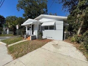 Building Photo - Single Family home available now!