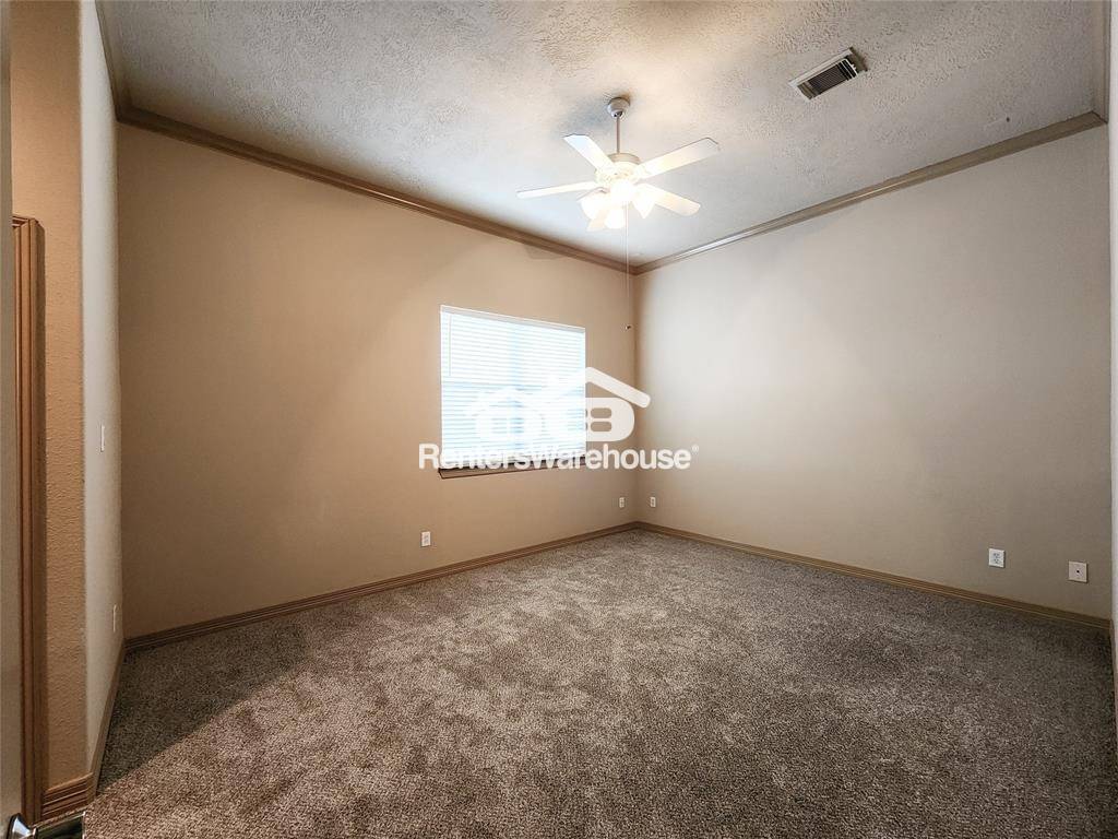 Building Photo - 910 McKinney Park Ln