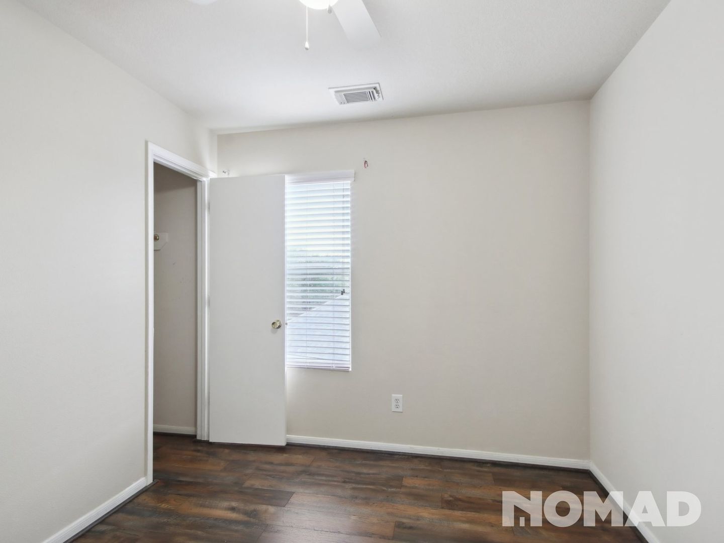 Building Photo - 18518 Knob Hill Lake Ln