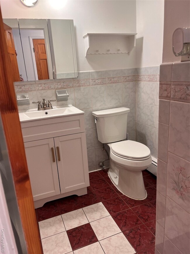 Building Photo - 25-59-59 46th St