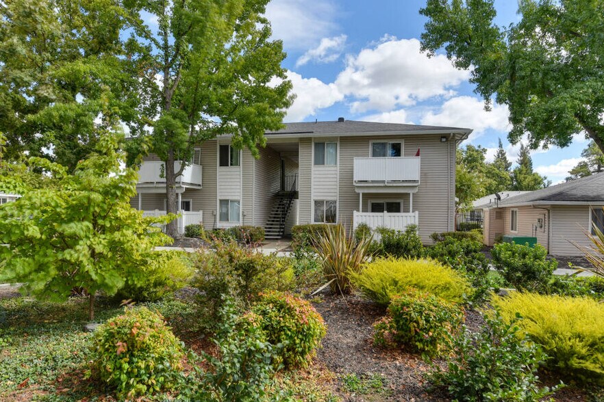 The Renaissance Apartments 7711 Greenback Ln Citrus Heights CA 95610