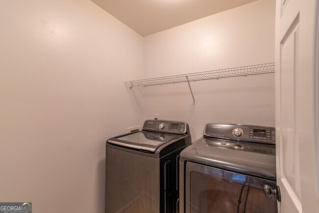 Building Photo - 651 Briarleigh Way