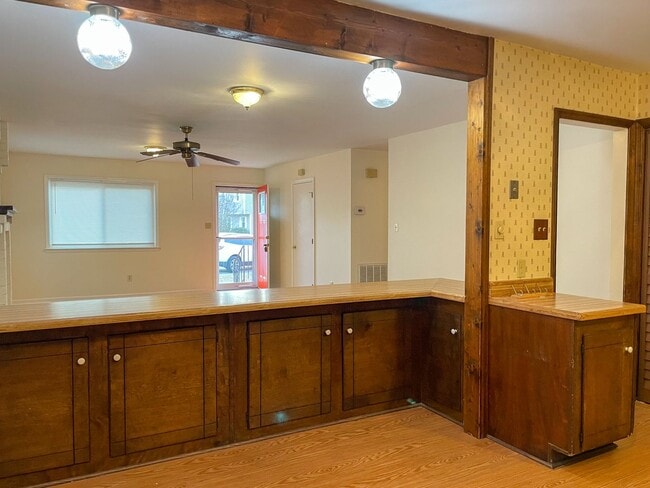 Building Photo - 238 Bull Run Dr