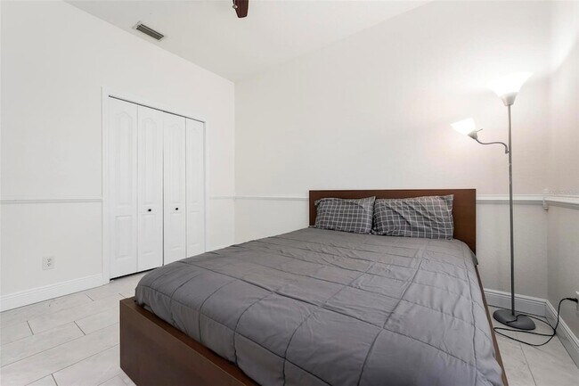 Building Photo - 404 Golden Harbour Trail