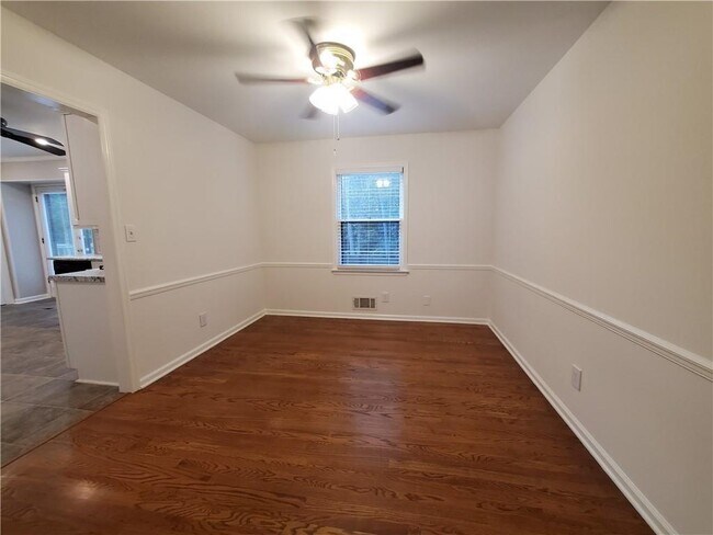 Building Photo - 2533 Hunton Ct
