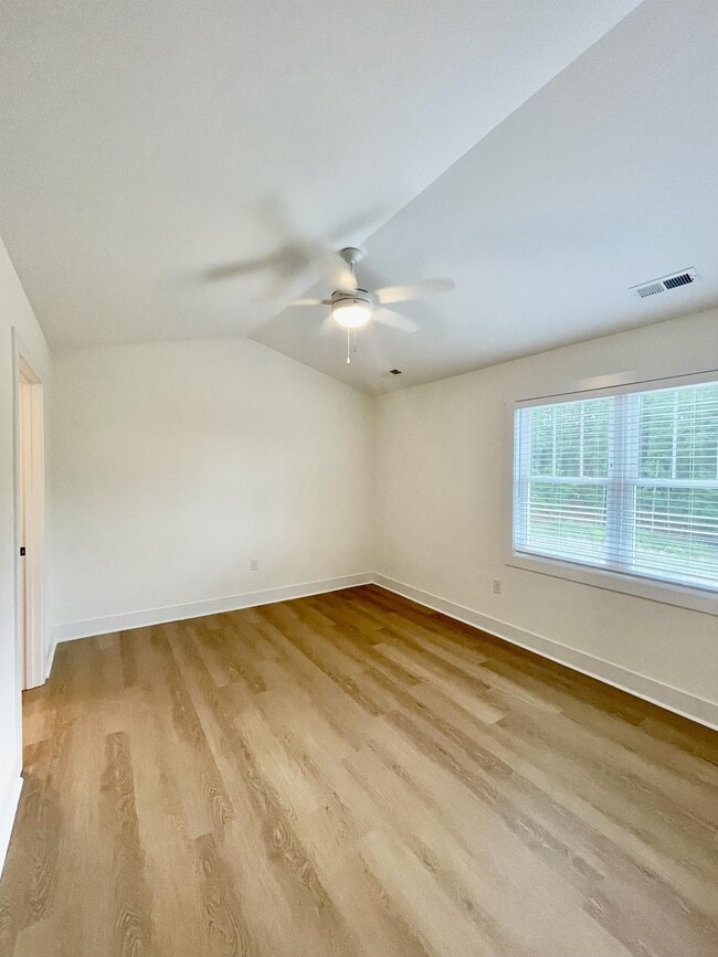Building Photo - 556 Leesville Rd