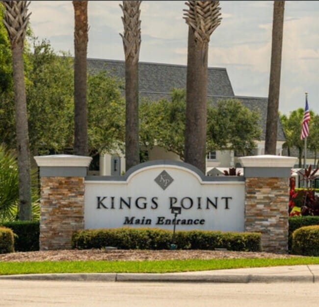 Primary Photo - 141 Saxony Trail