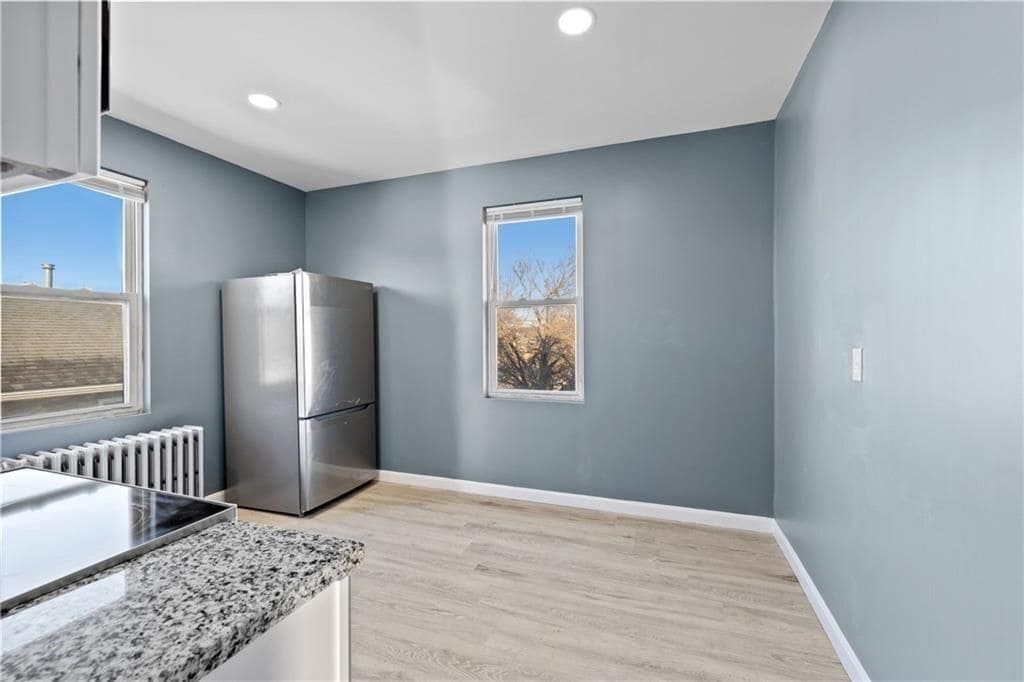 Building Photo - 18 Loreto St